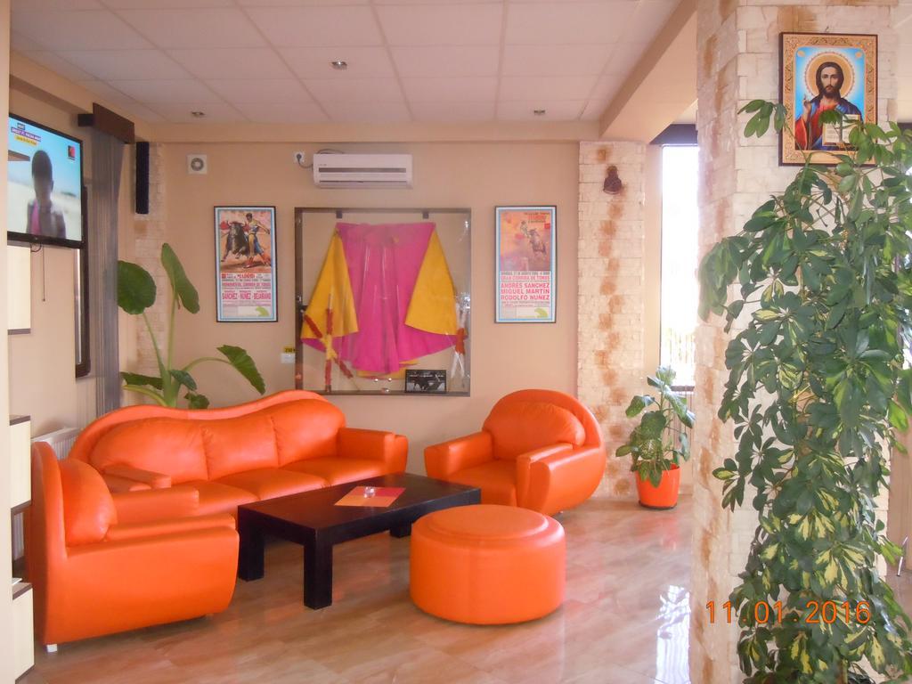Pensiunea Marina Cîmpina Luaran gambar