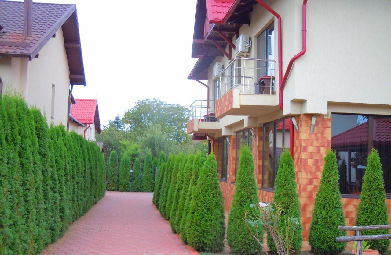 Pensiunea Marina Cîmpina Luaran gambar